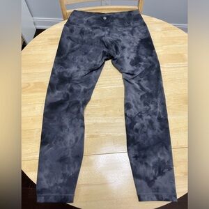 Lululemon Wonder Train Leggings